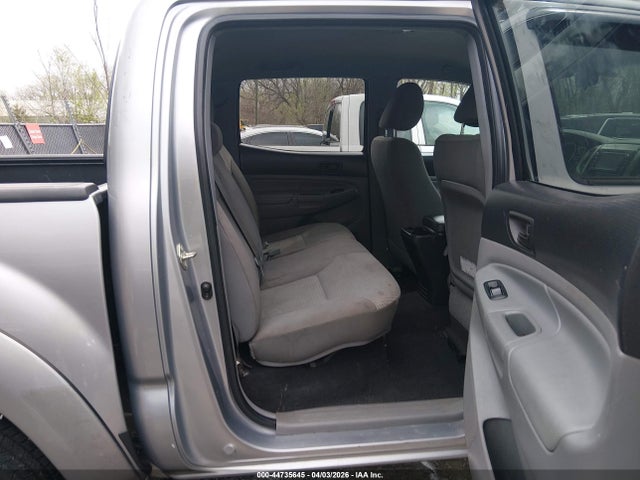 Toyota Tacoma Base V6
