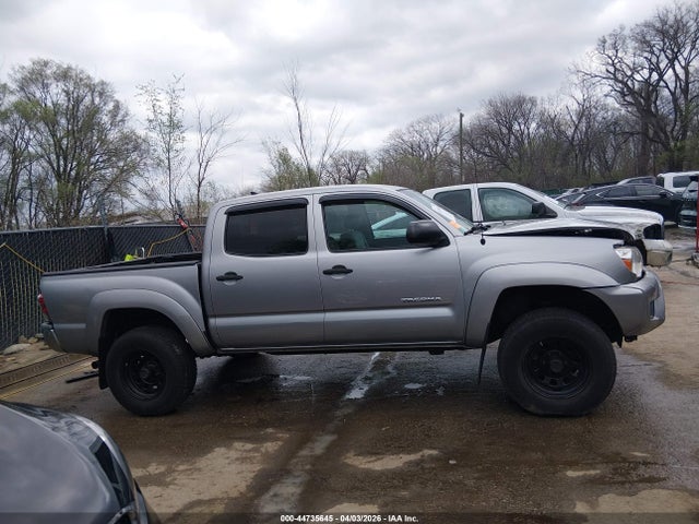 Toyota Tacoma Base V6