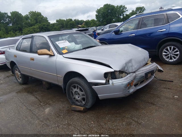 Salvage Toyota Camry Image
