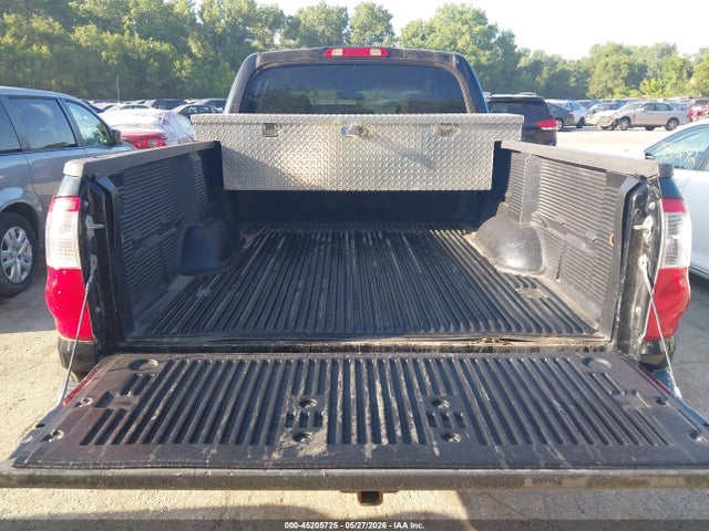 Toyota Tundra Sr5 V8