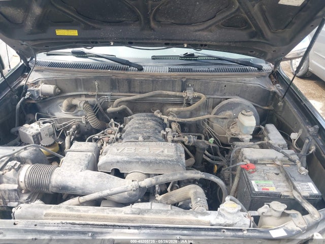 Toyota Tundra Sr5 V8