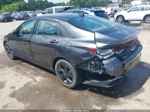 Hyundai ELANTRA Sel