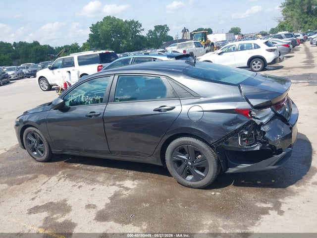 Hyundai ELANTRA Sel