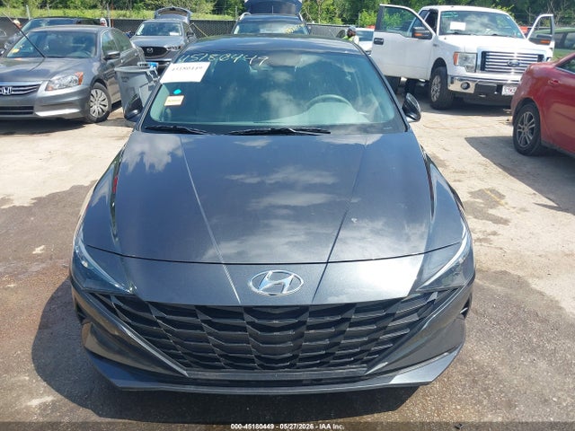 Hyundai ELANTRA Sel