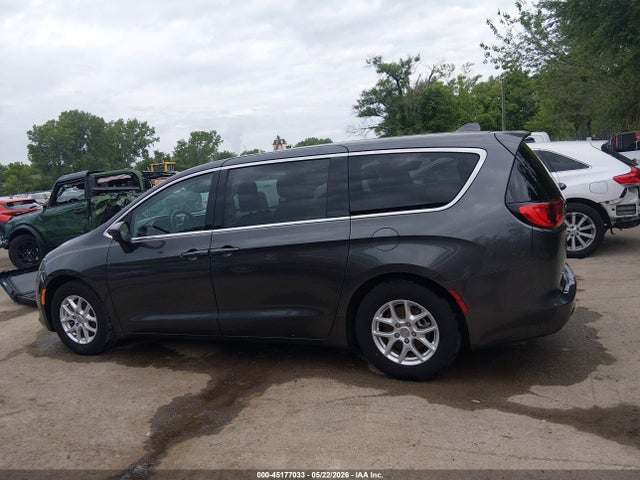 Chrysler Pacifica Touring