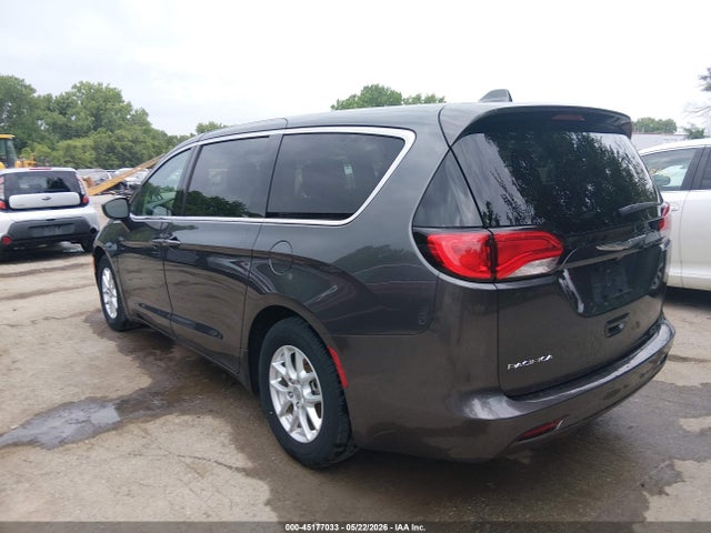 Chrysler Pacifica Touring