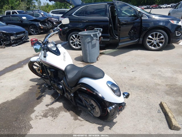Kawasaki Vn900 C
