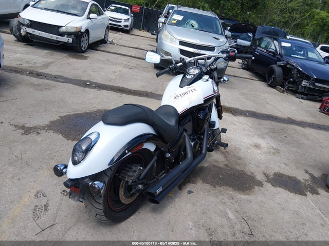 Kawasaki Vn900 C