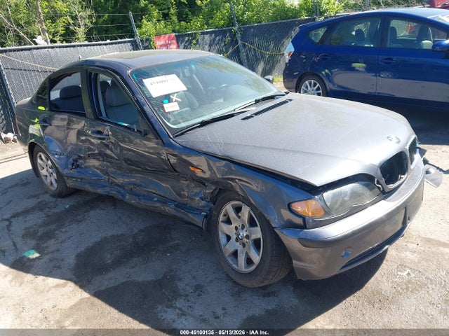 Salvage BMW 3 Series Image