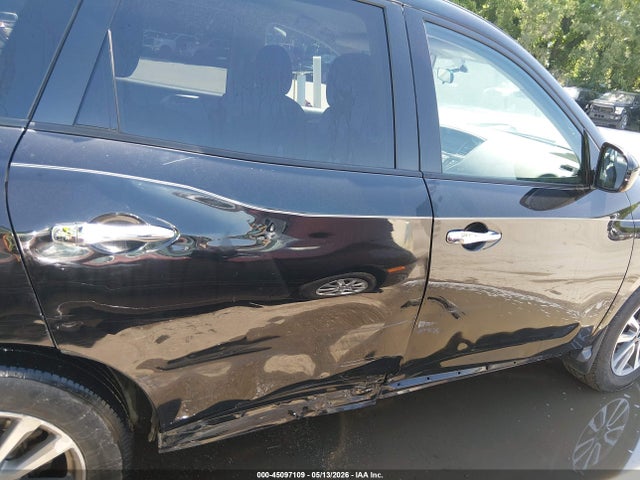 Nissan Pathfinder S