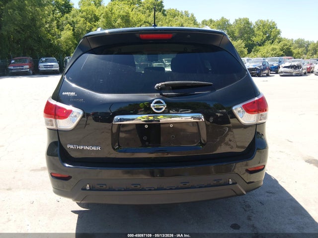 Nissan Pathfinder S