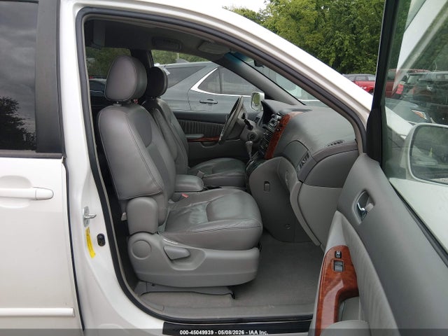 Toyota Sienna Xle