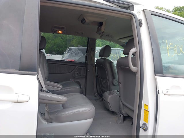 Toyota Sienna Xle