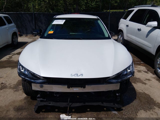 Kia EV6 Light Long Range