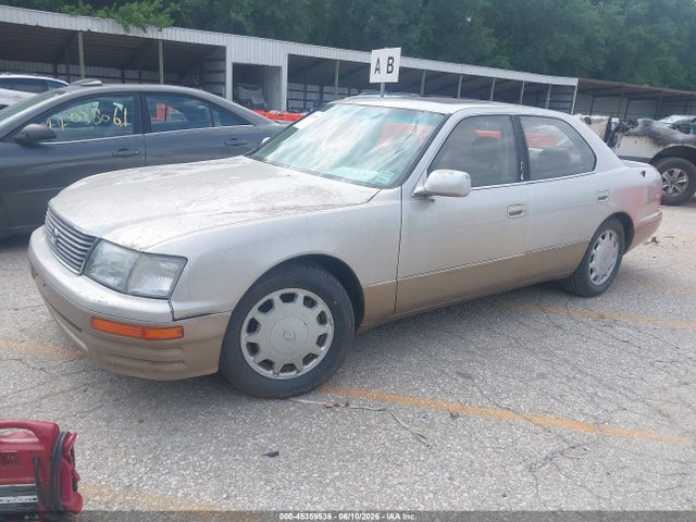 Lexus LS 400