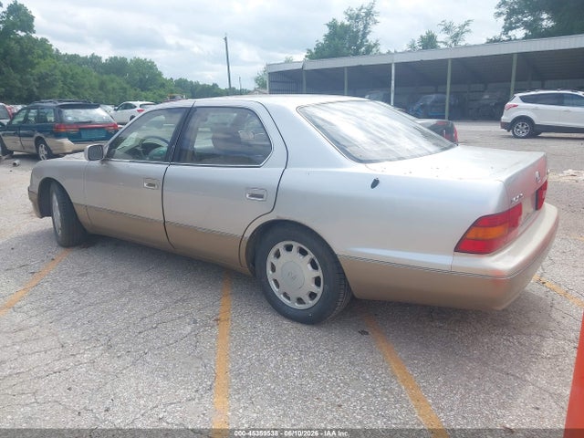 Lexus LS 400