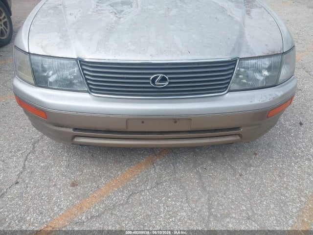 Lexus LS 400