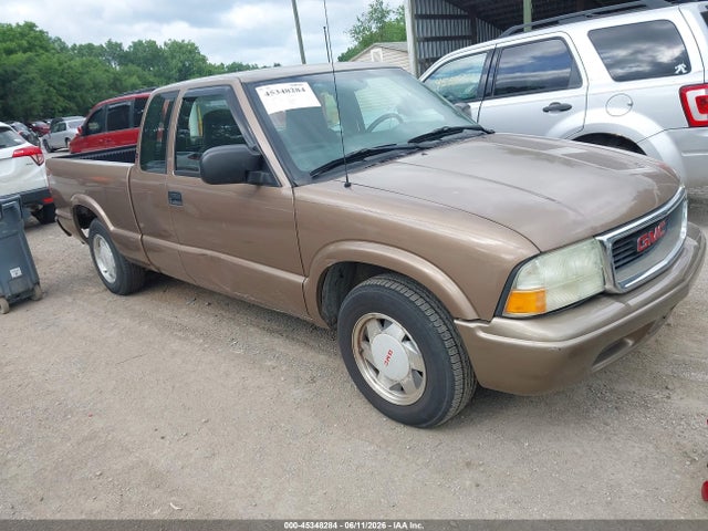 Salvage GMC Sonoma Image