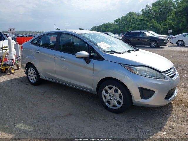 Salvage Ford Fiesta Image