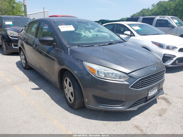 Salvage Ford Focus Image