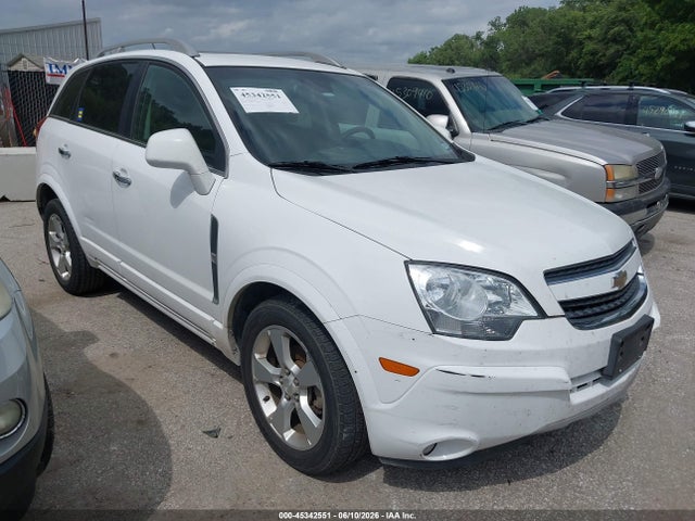 Salvage Chevrolet Captiva Image