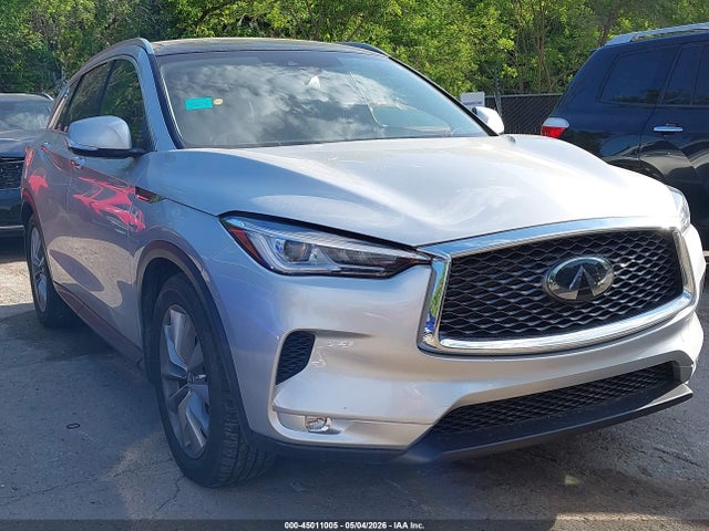 Salvage INFINITI Qx Image