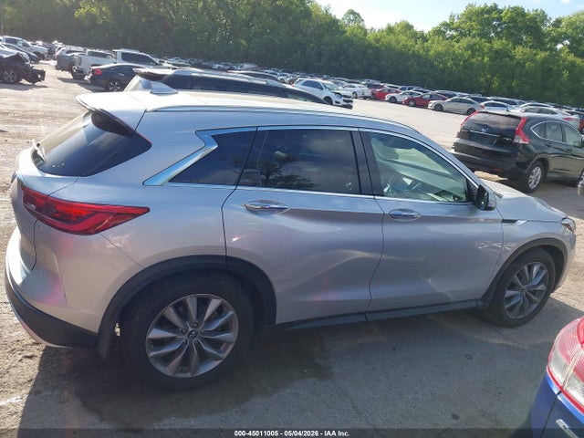 INFINITI Qx Luxe