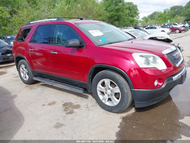 Salvage GMC Acadia Image