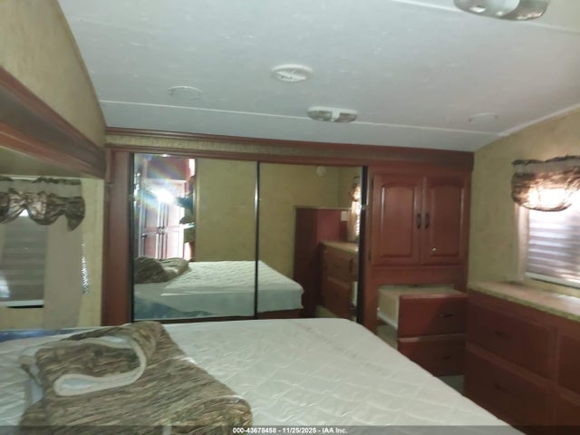 Keystone Sydney 321frl 5th Whl Travel Trailer