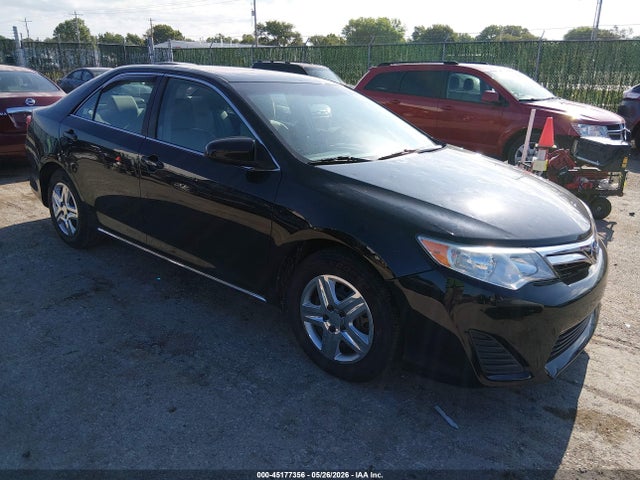Salvage Toyota Camry Image
