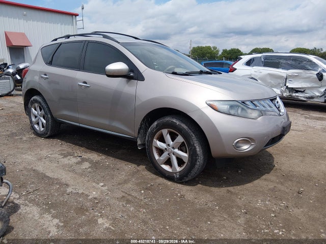 Salvage Nissan Murano Image