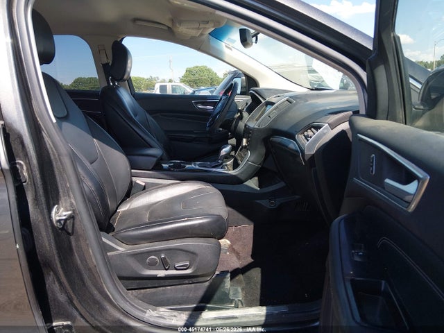 Ford Edge Titanium