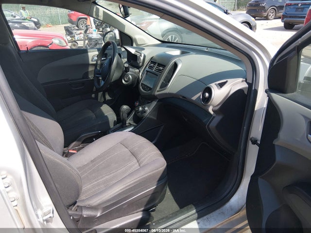 Chevrolet Sonic Lt Auto