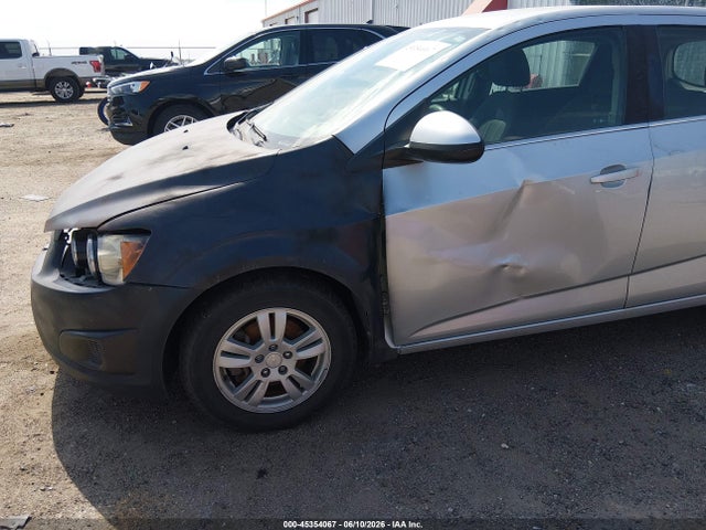 Chevrolet Sonic Lt Auto