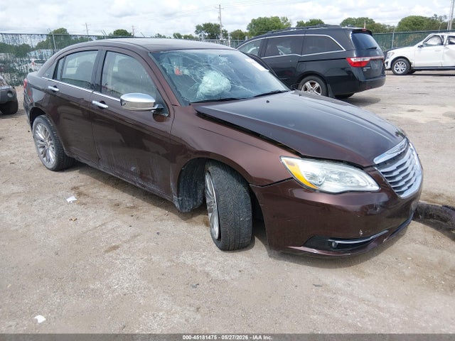 Salvage Chrysler 200 Image