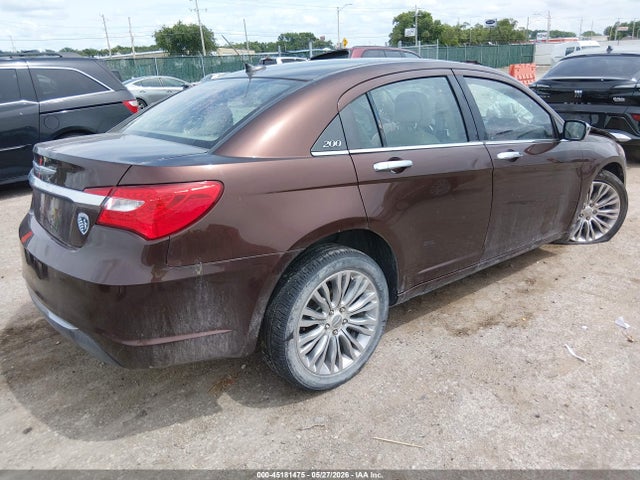 Chrysler 200 Limited