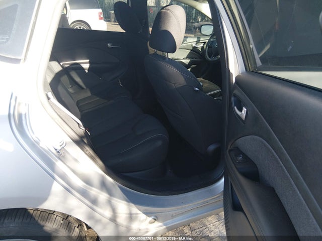 Dodge Dart Sxt