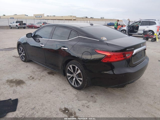 Nissan Maxima