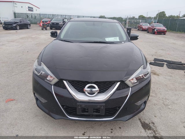 Nissan Maxima