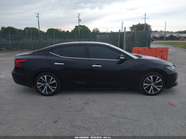 Nissan Maxima