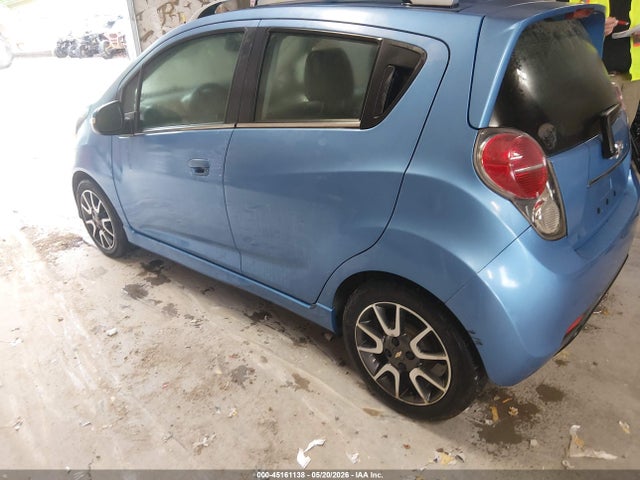 Chevrolet Spark 2lt Auto