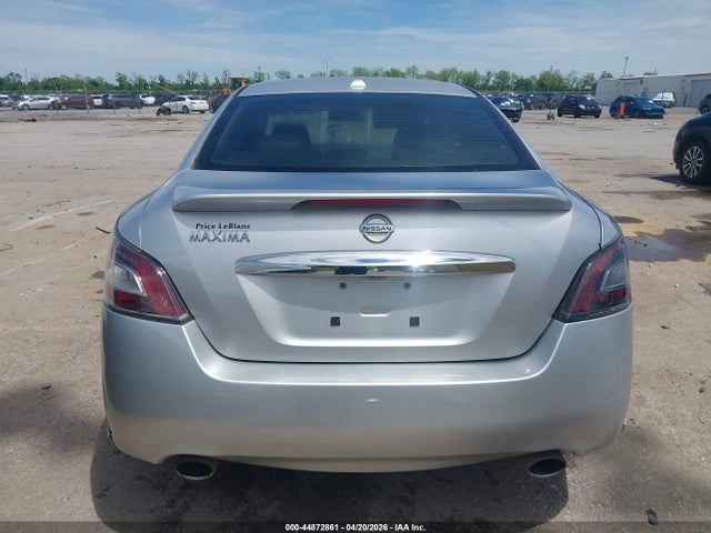 Nissan Maxima