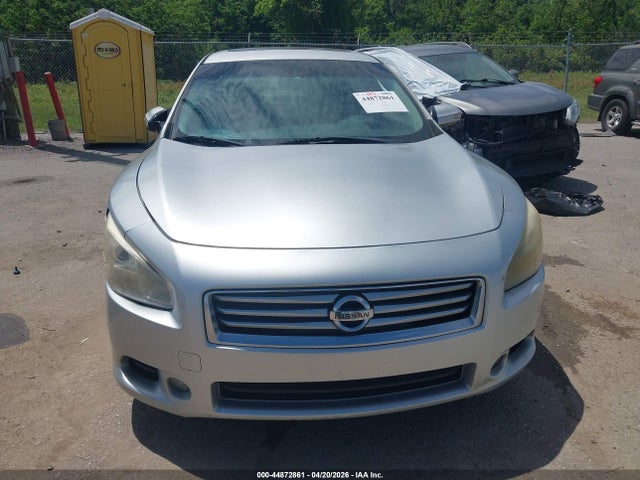 Nissan Maxima