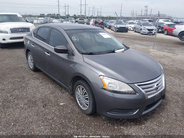 Salvage Nissan Sentra Image