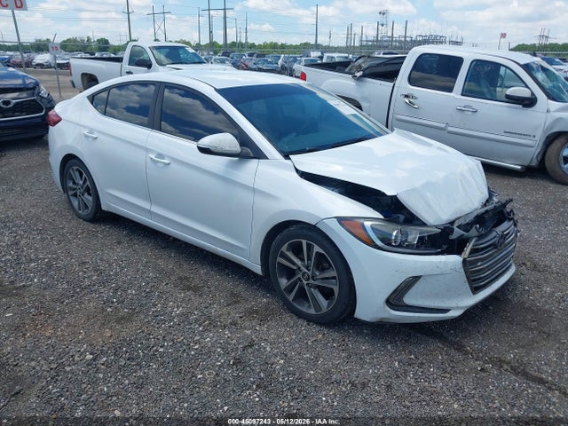 Salvage Hyundai ELANTRA Image