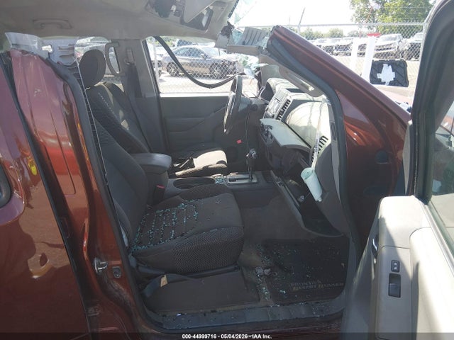Nissan Frontier Desert Runner