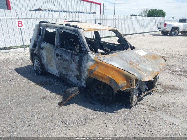 Salvage Jeep Renegade Image