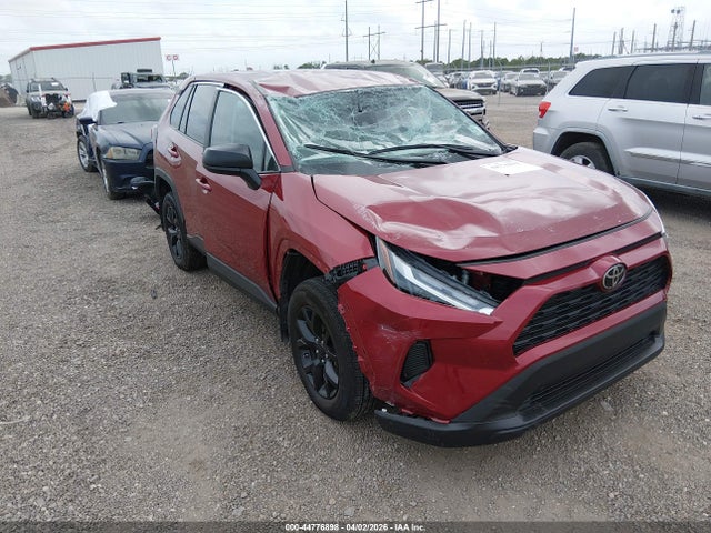 Salvage Toyota RAV4 Image