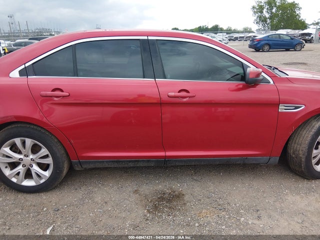 Ford Taurus Sel
