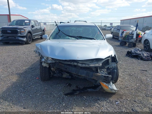 Toyota Camry Le V6